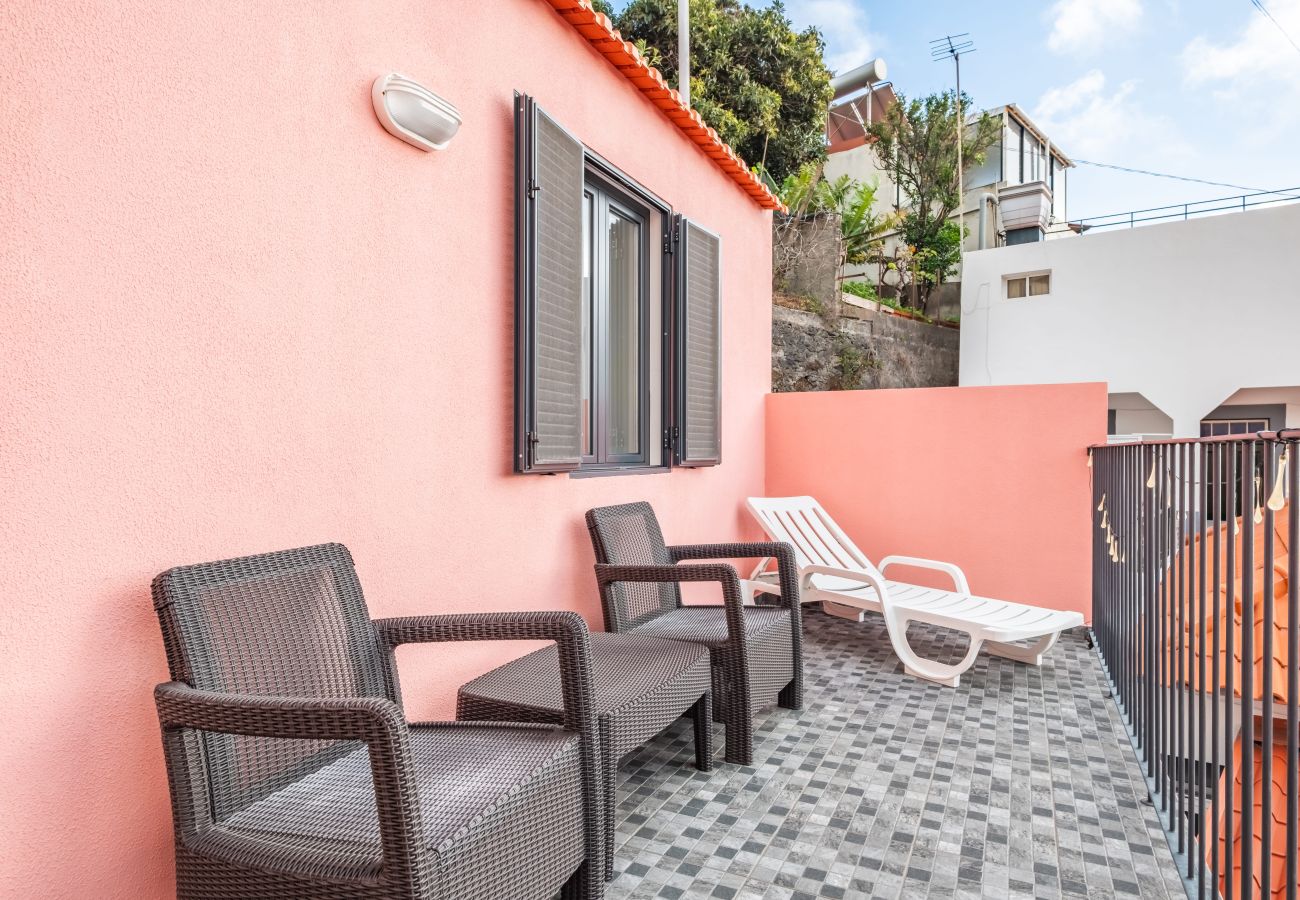 Apartamento em Câmara de Lobos - Seaside Charm II