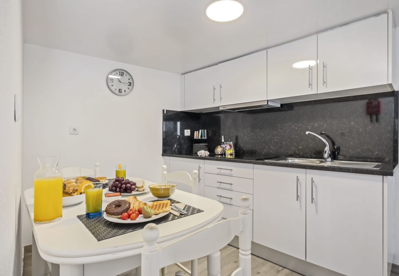 Apartamento em Câmara de Lobos - Seaside Charm I