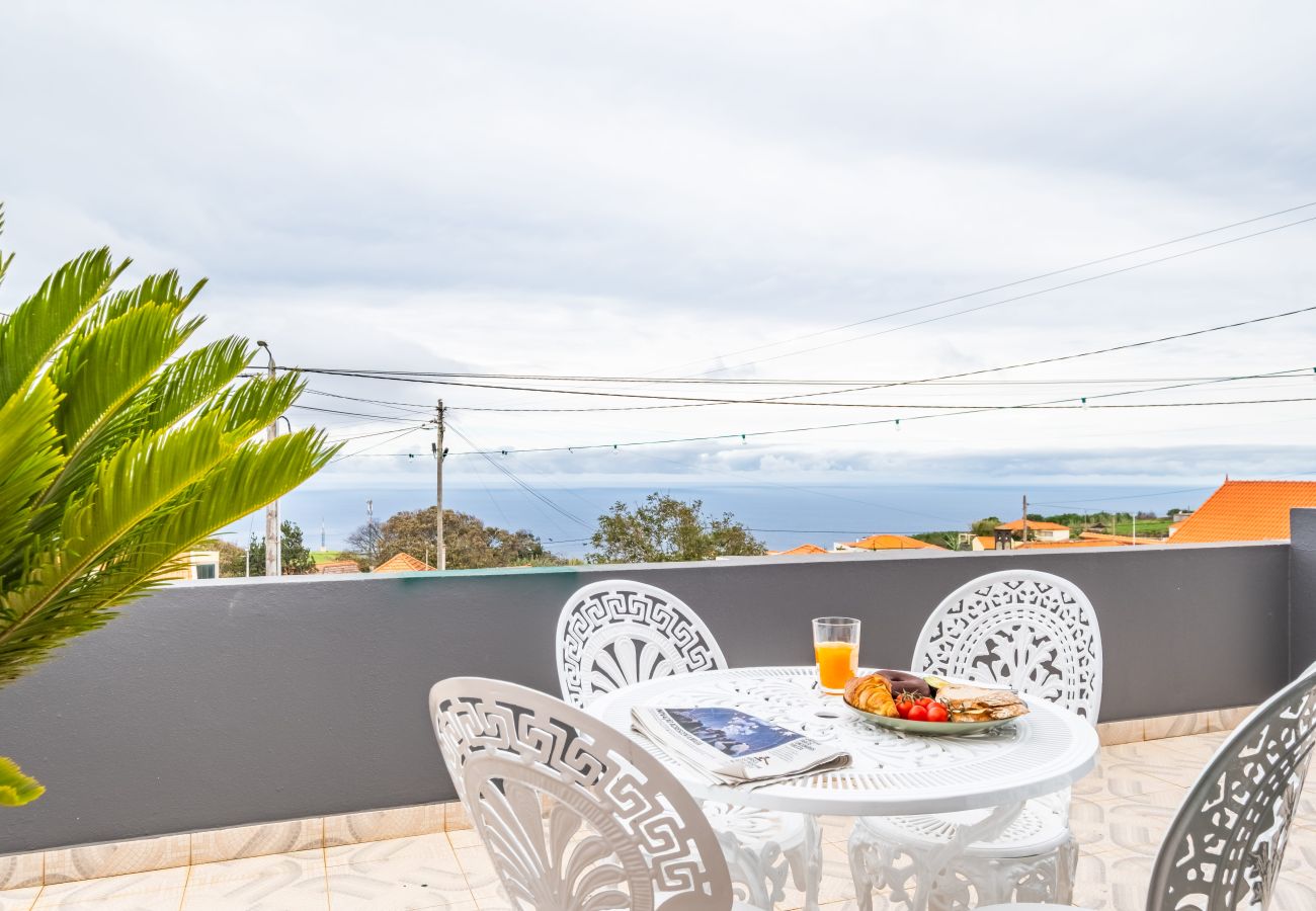 Apartment in Calheta - Horizon Glow